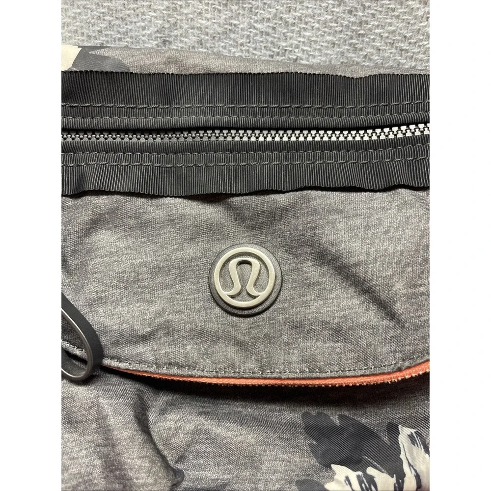 RARE Lululemon Festival Bag Gray With White And Black Flowers Pink Strap